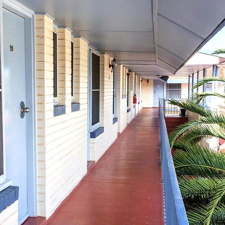 Cowra Motor Inn Buitenkant foto