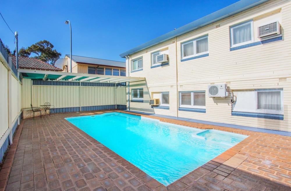 Cowra Motor Inn Buitenkant foto